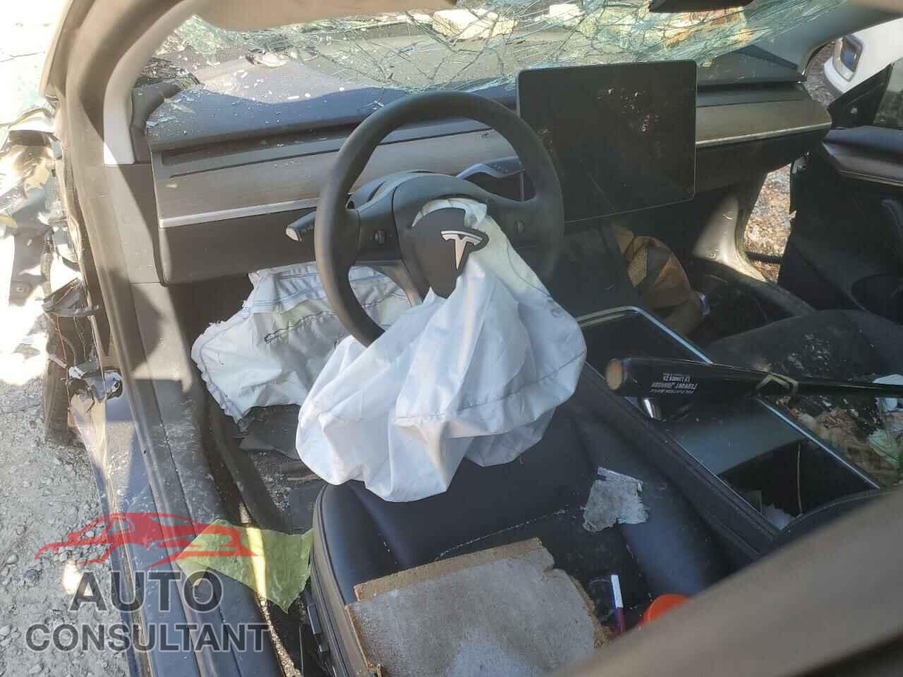 TESLA MODEL 3 2023 - 5YJ3E1EA5PF546682