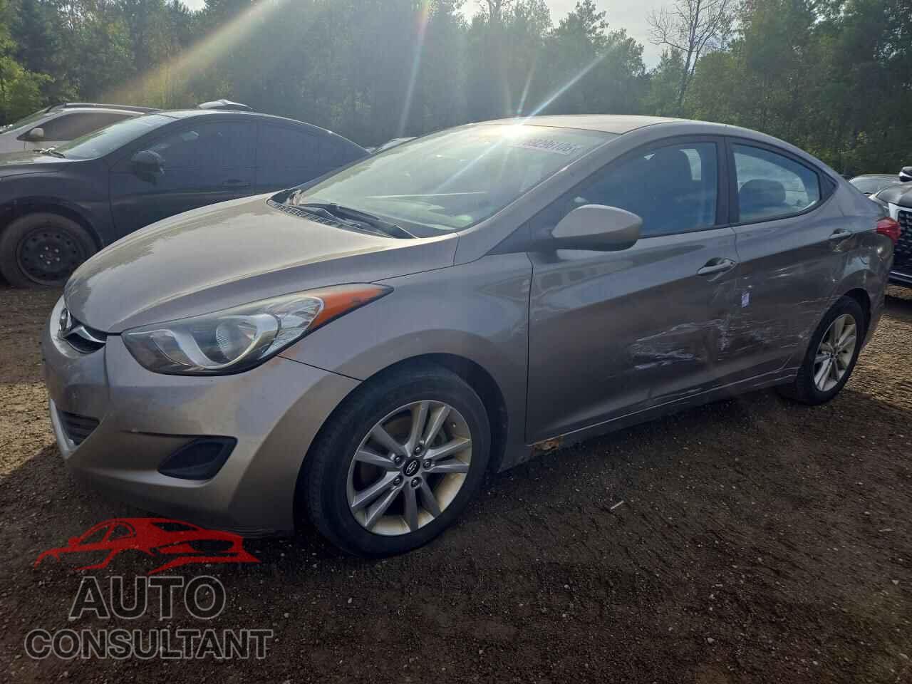 HYUNDAI ELANTRA 2012 - 5NPDH4AE2CH143003