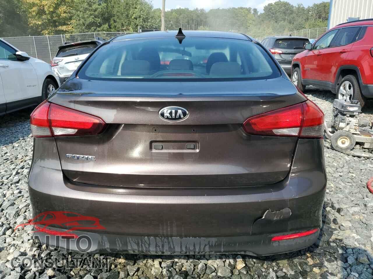 KIA FORTE 2017 - 3KPFK4A75HE104509