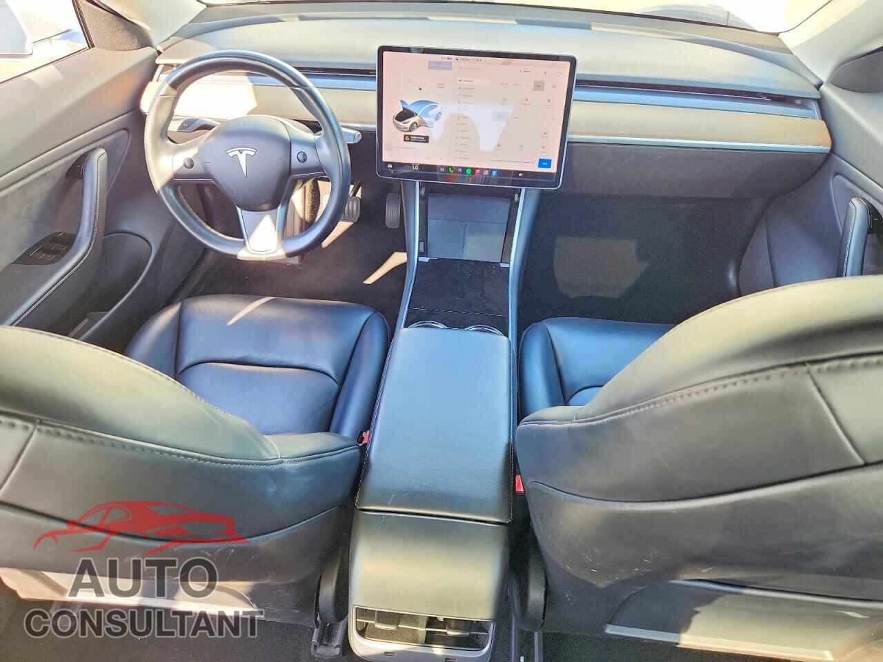 TESLA MODEL 3 2018 - 5YJ3E1EA8JF040450