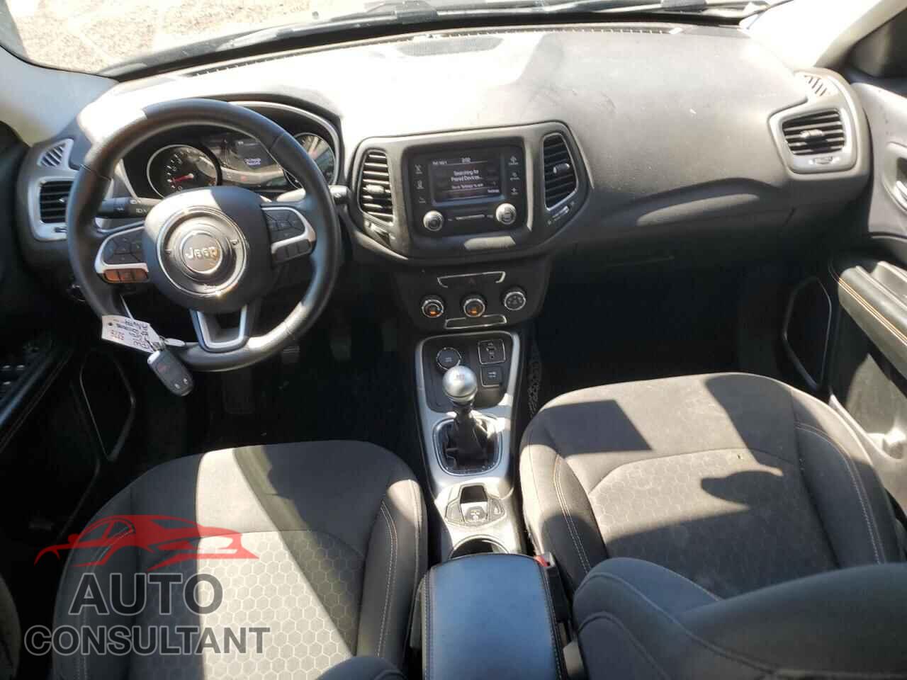 JEEP COMPASS 2017 - 3C4NJDAB9HT641267