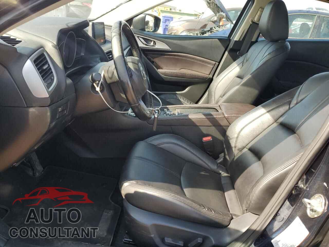 MAZDA 3 2017 - 3MZBN1L74HM109897