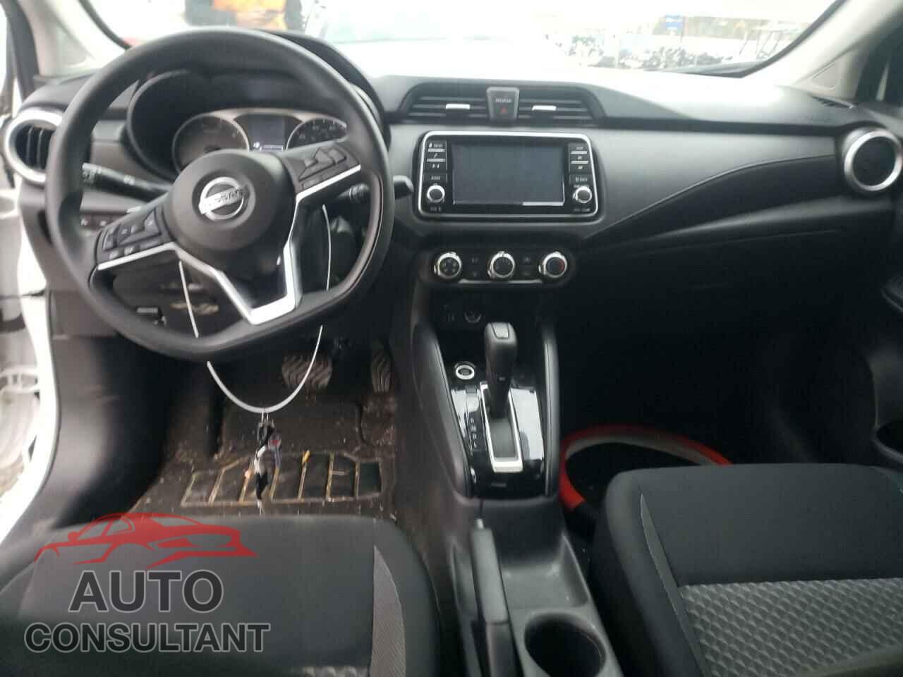 NISSAN VERSA 2020 - 3N1CN8DV8LL801031