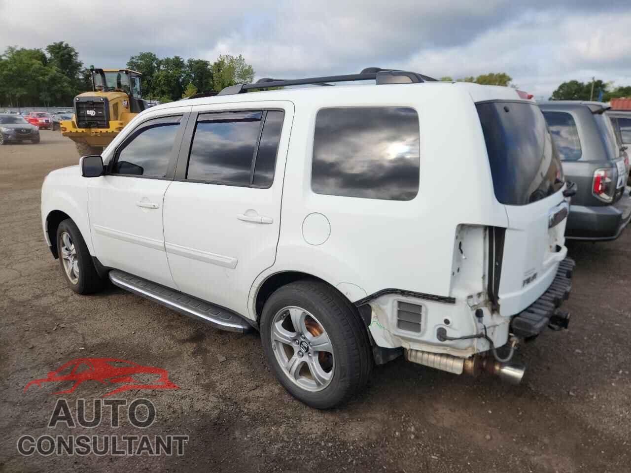 HONDA PILOT 2015 - 5FNYF4H5XFB001630
