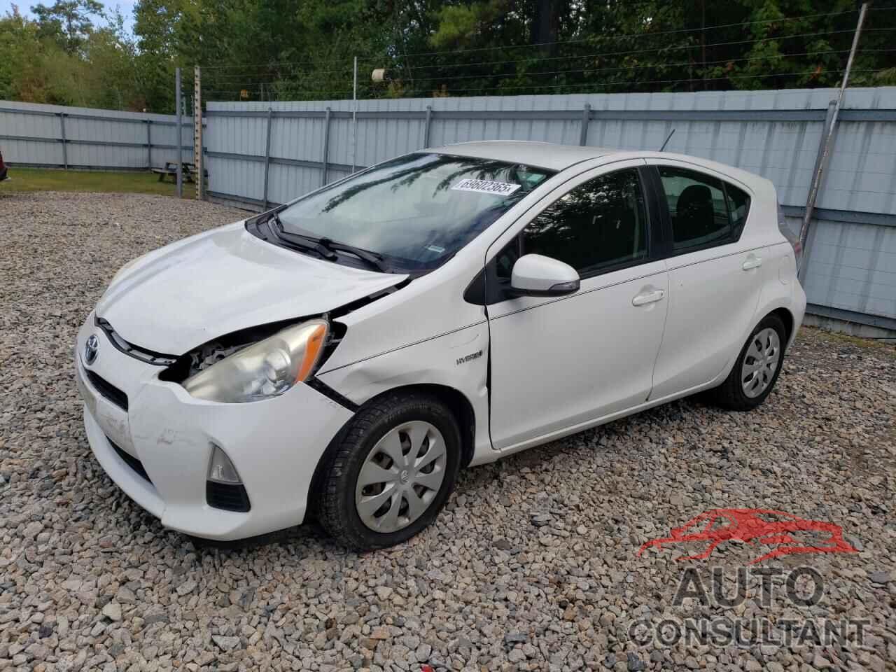 TOYOTA PRIUS 2013 - JTDKDTB39D1538458