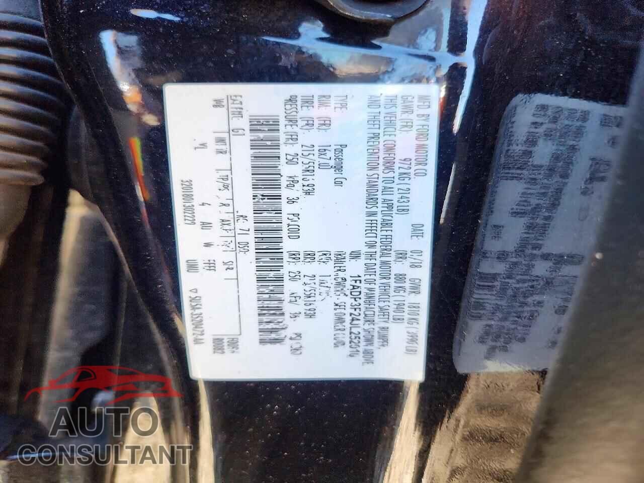 FORD FOCUS 2018 - 1FADP3F24JL252010
