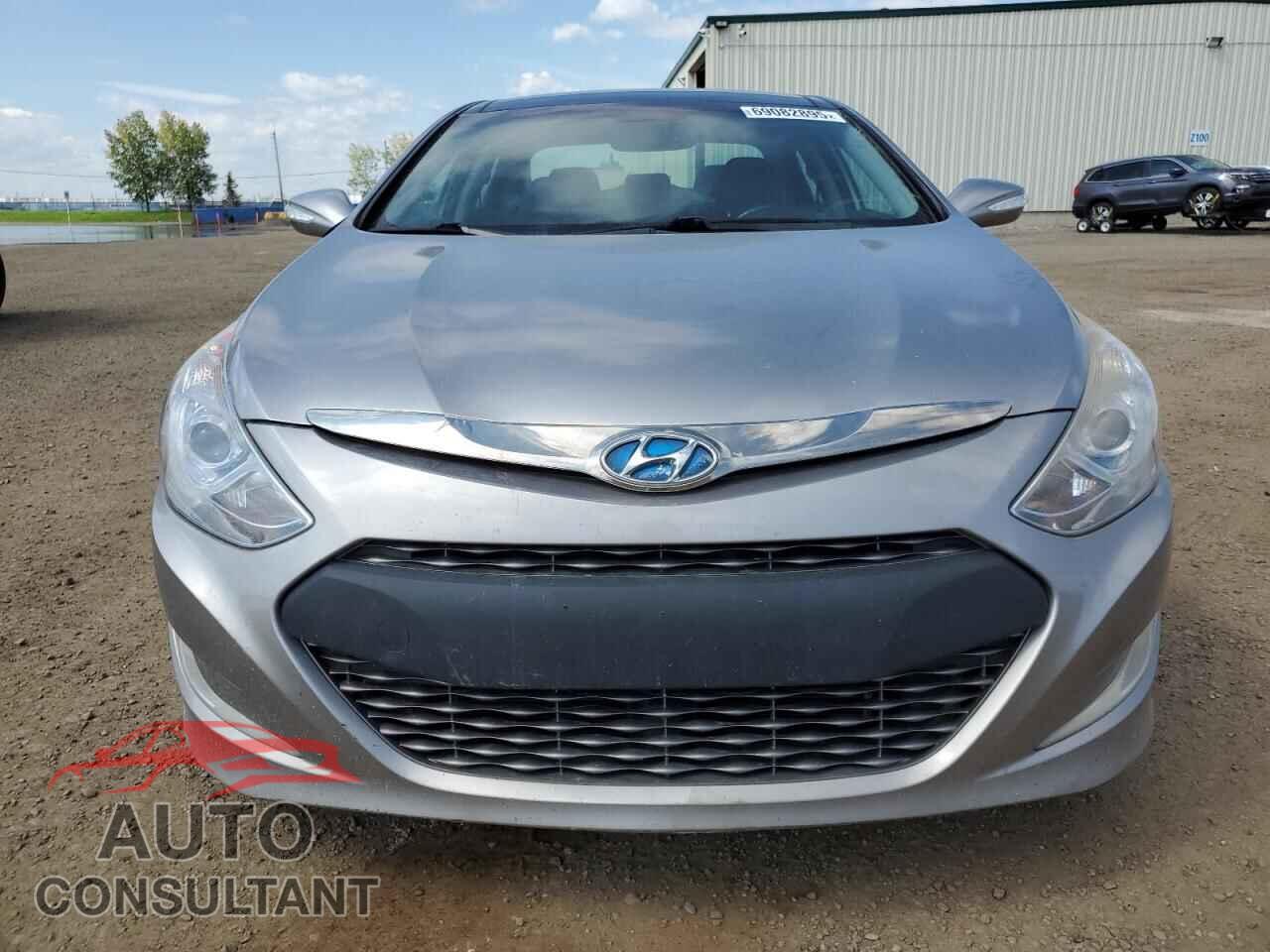 HYUNDAI SONATA 2012 - KMHEC4A41CA022122