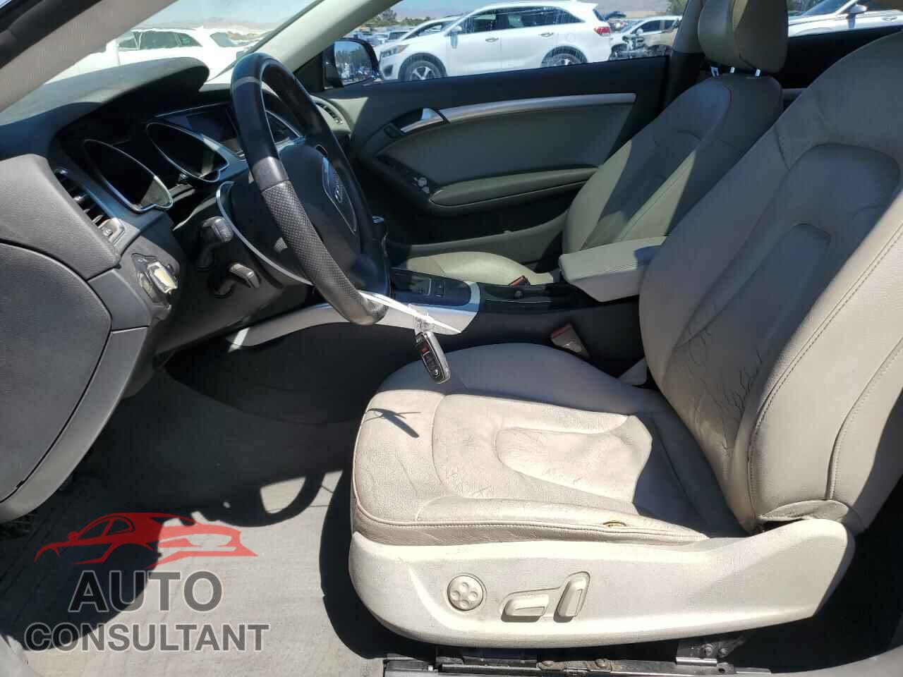 AUDI A5 2011 - WAURFAFR2BA080087