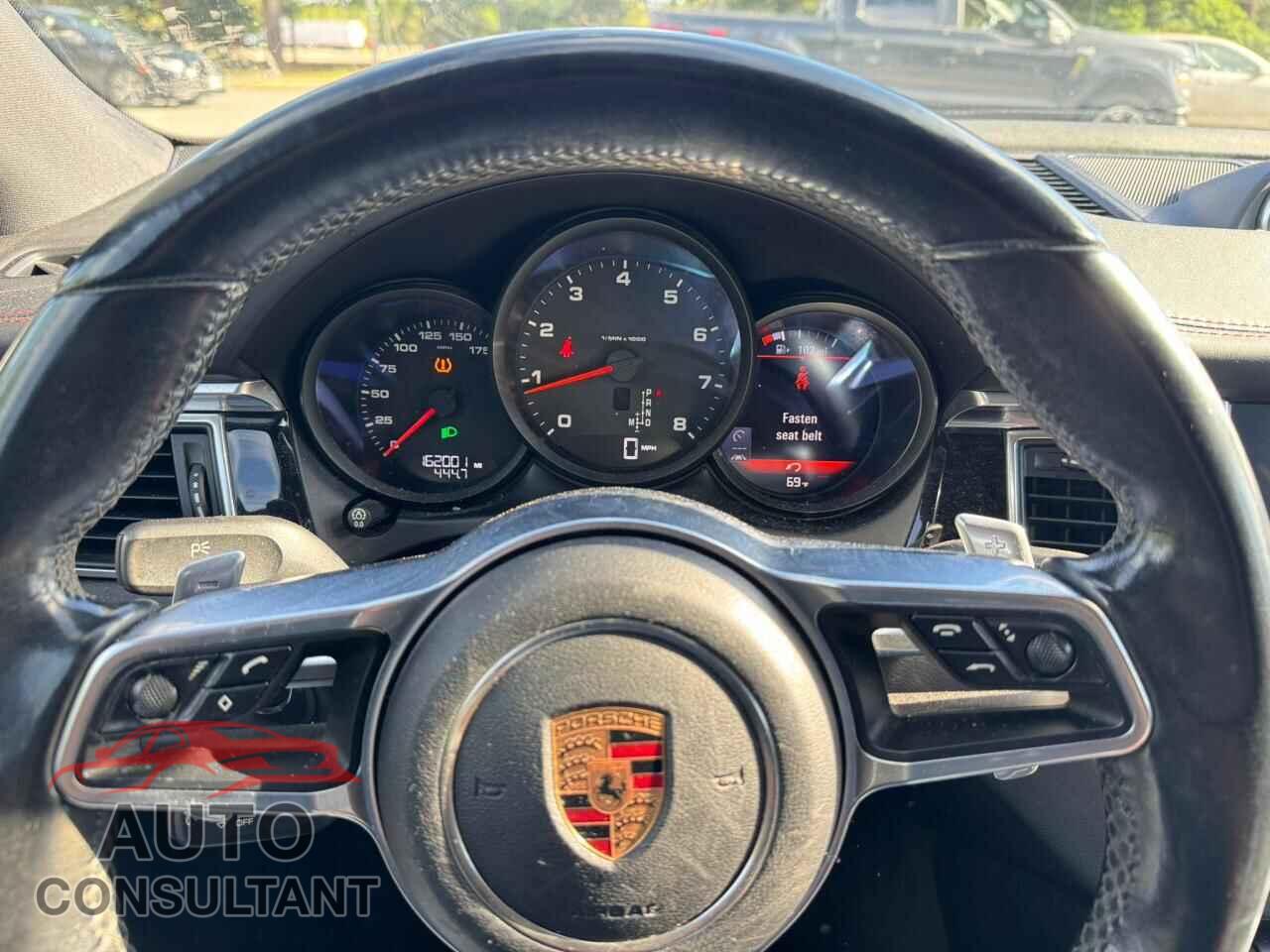 PORSCHE MACAN 2017 - WP1AA2A50HLB01197