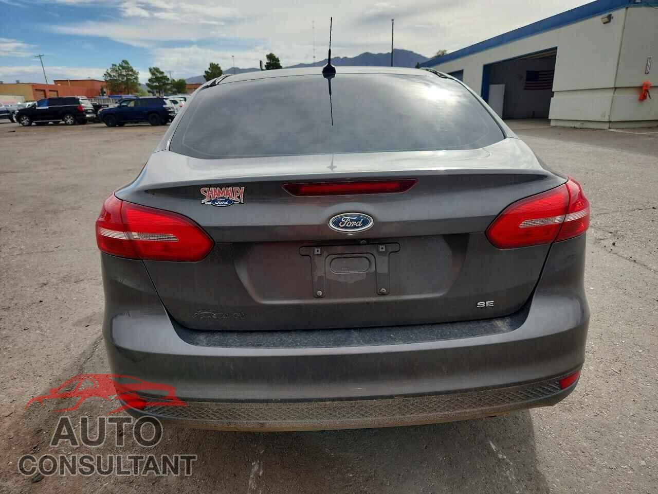 FORD FOCUS 2017 - 1FADP3F28HL204603