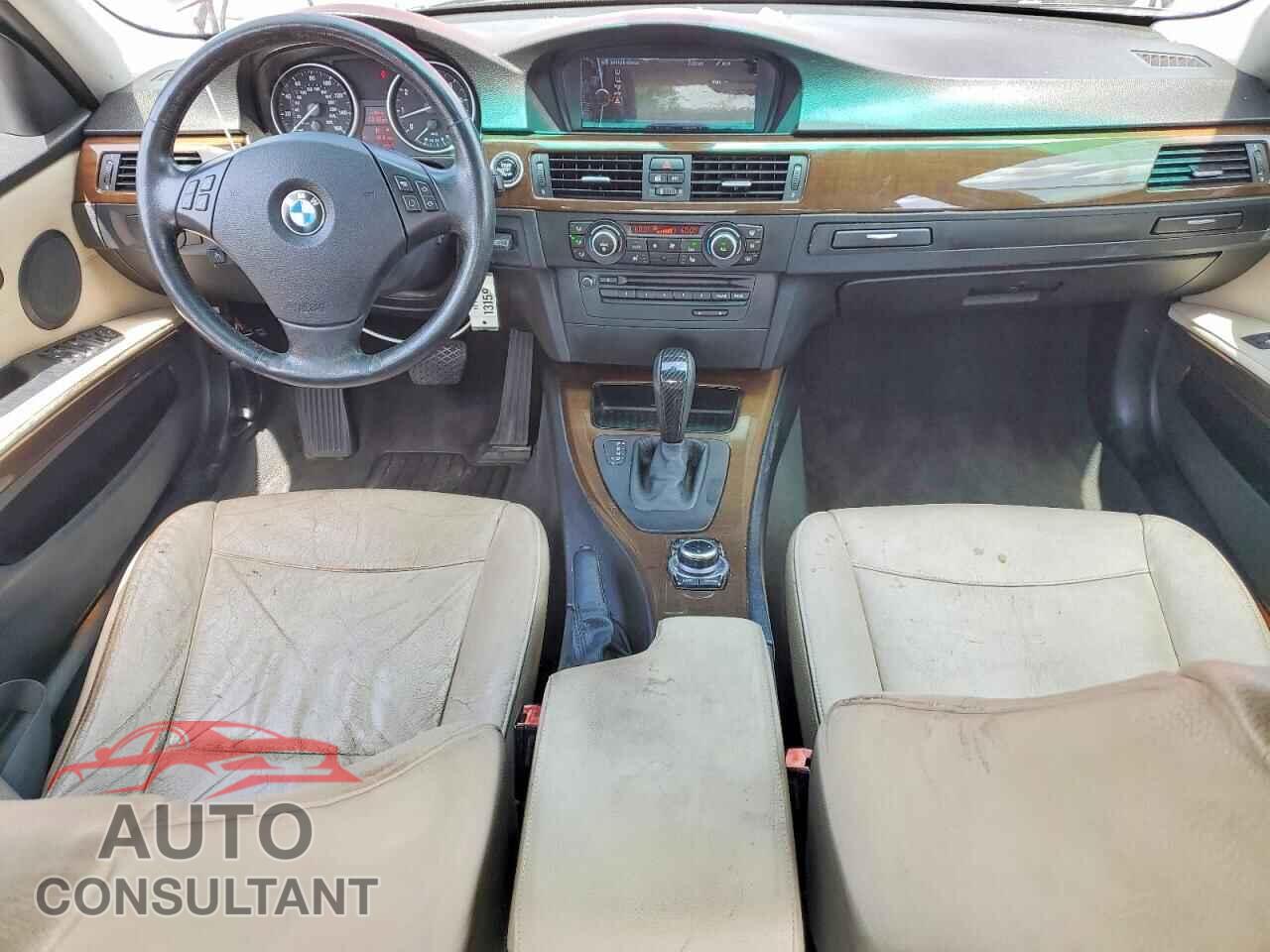 BMW 3 SERIES 2011 - WBAPH7G55BNM58413