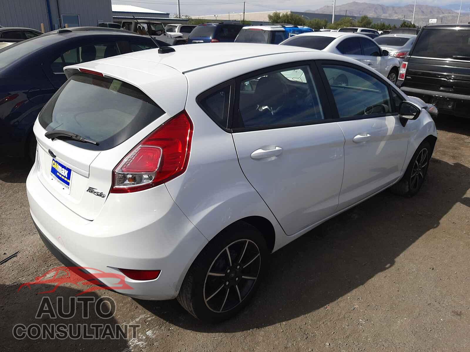 FORD FIESTA 2017 - 3FADP4EJ3HM150575