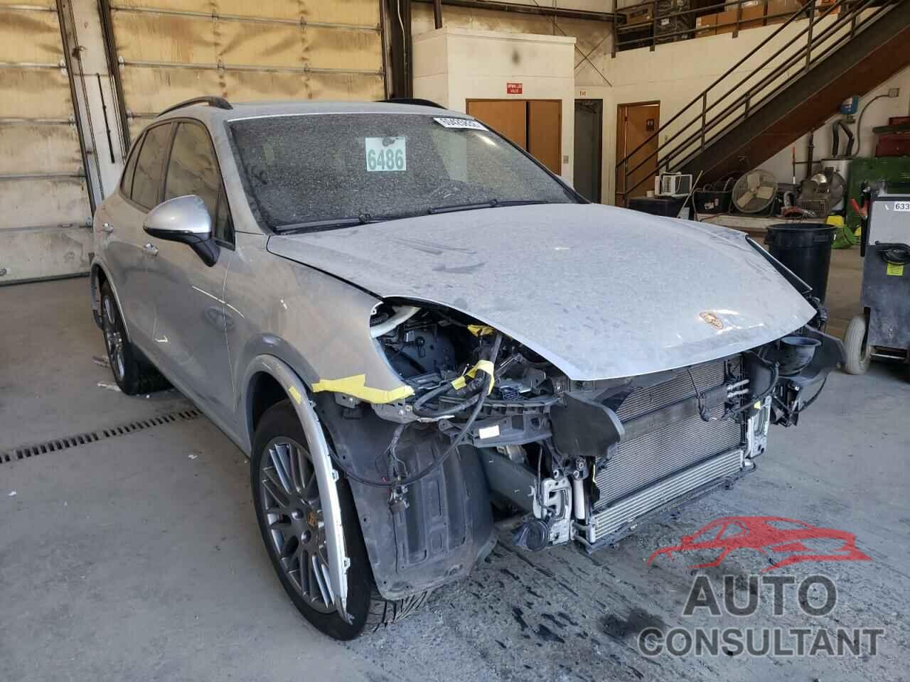 PORSCHE CAYENNE 2017 - WP1AA2A23HKA81538