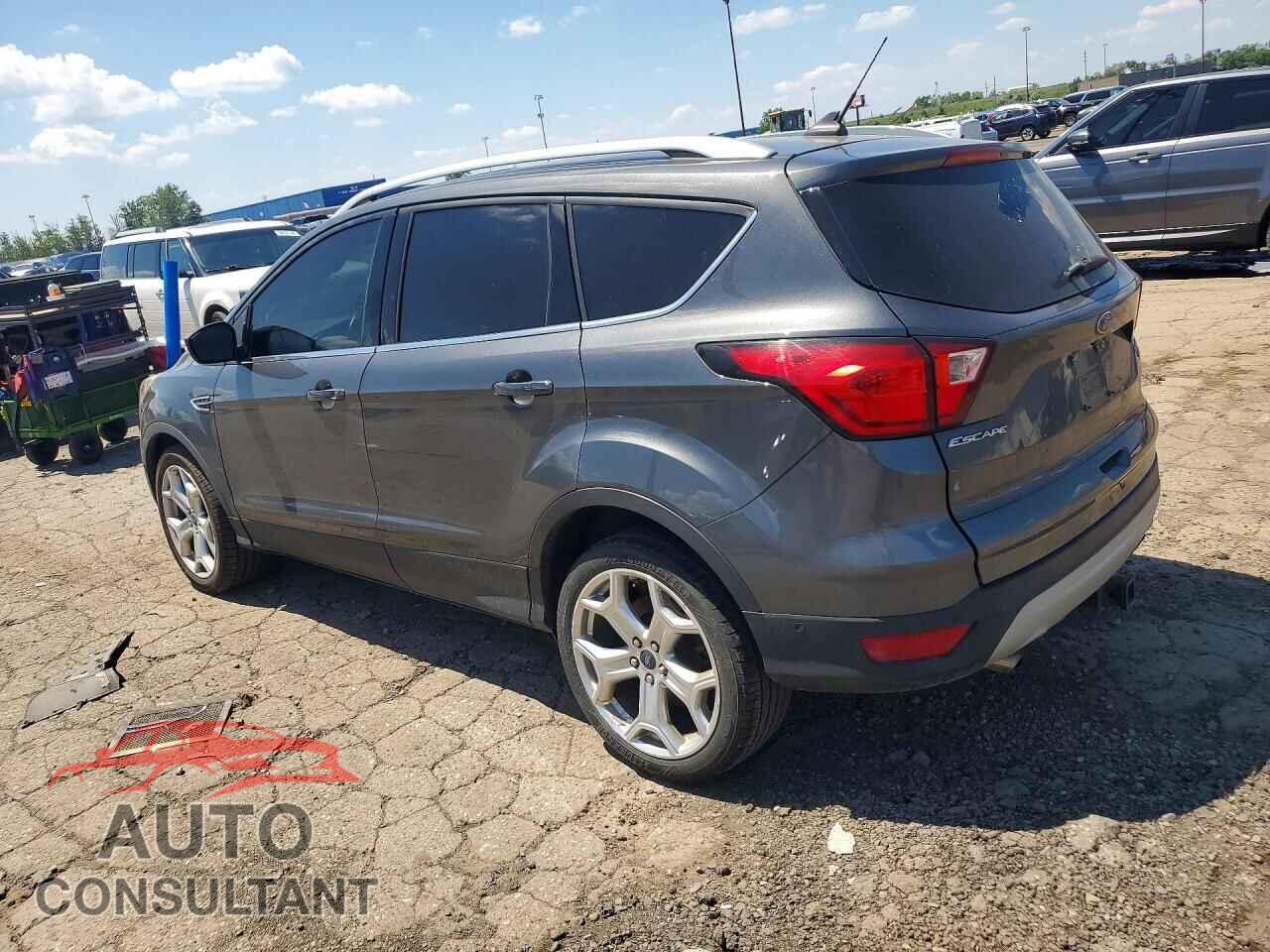FORD ESCAPE 2019 - 1FMCU9J95KUC57777