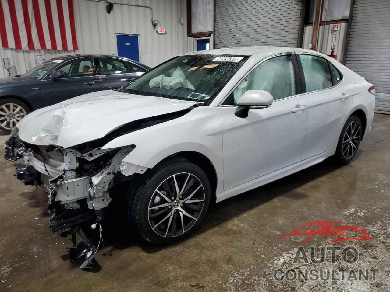 TOYOTA CAMRY 2024 - 4T1G11AK7RU246532