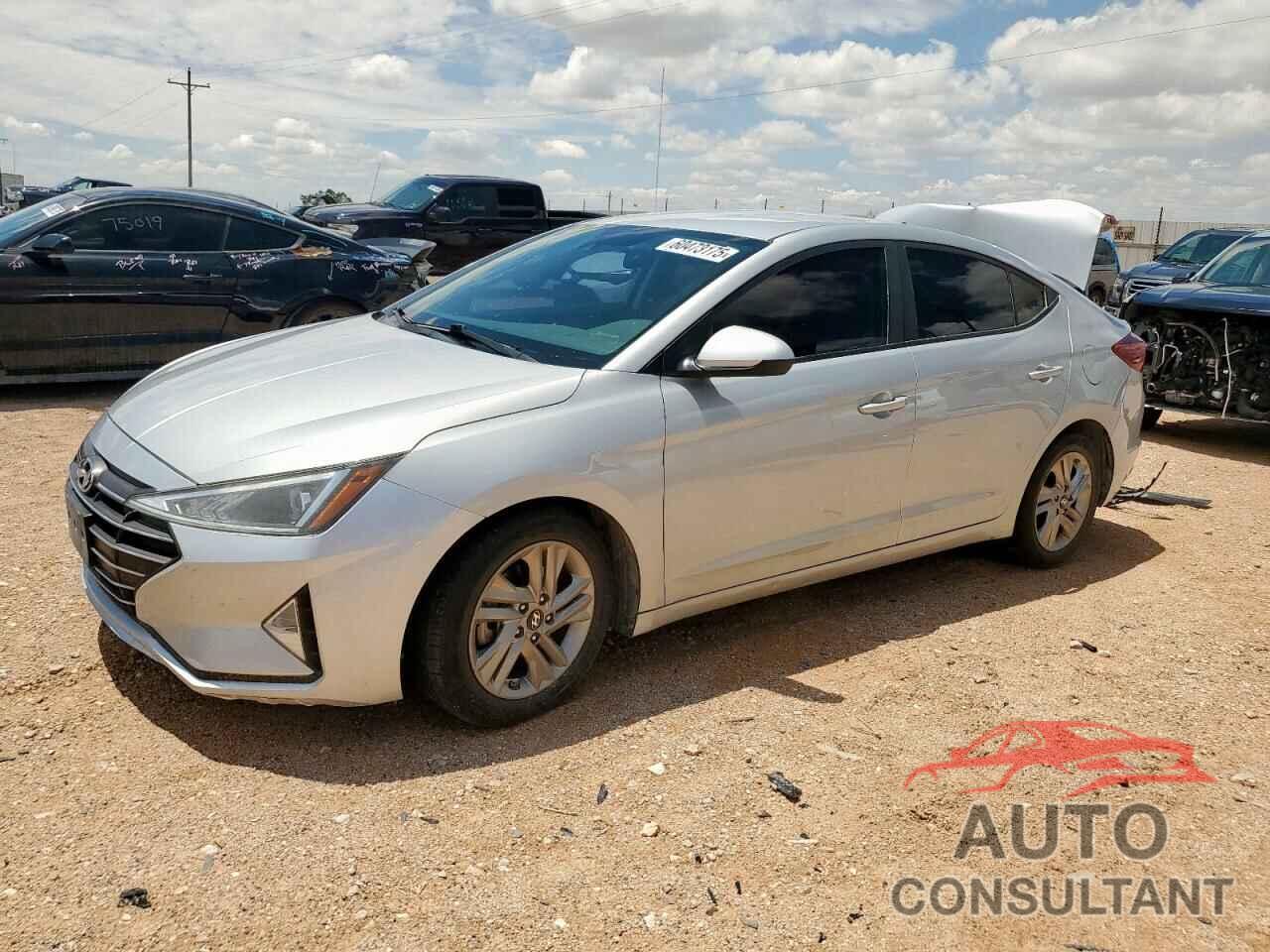 HYUNDAI ELANTRA 2019 - 5NPD84LF0KH447757