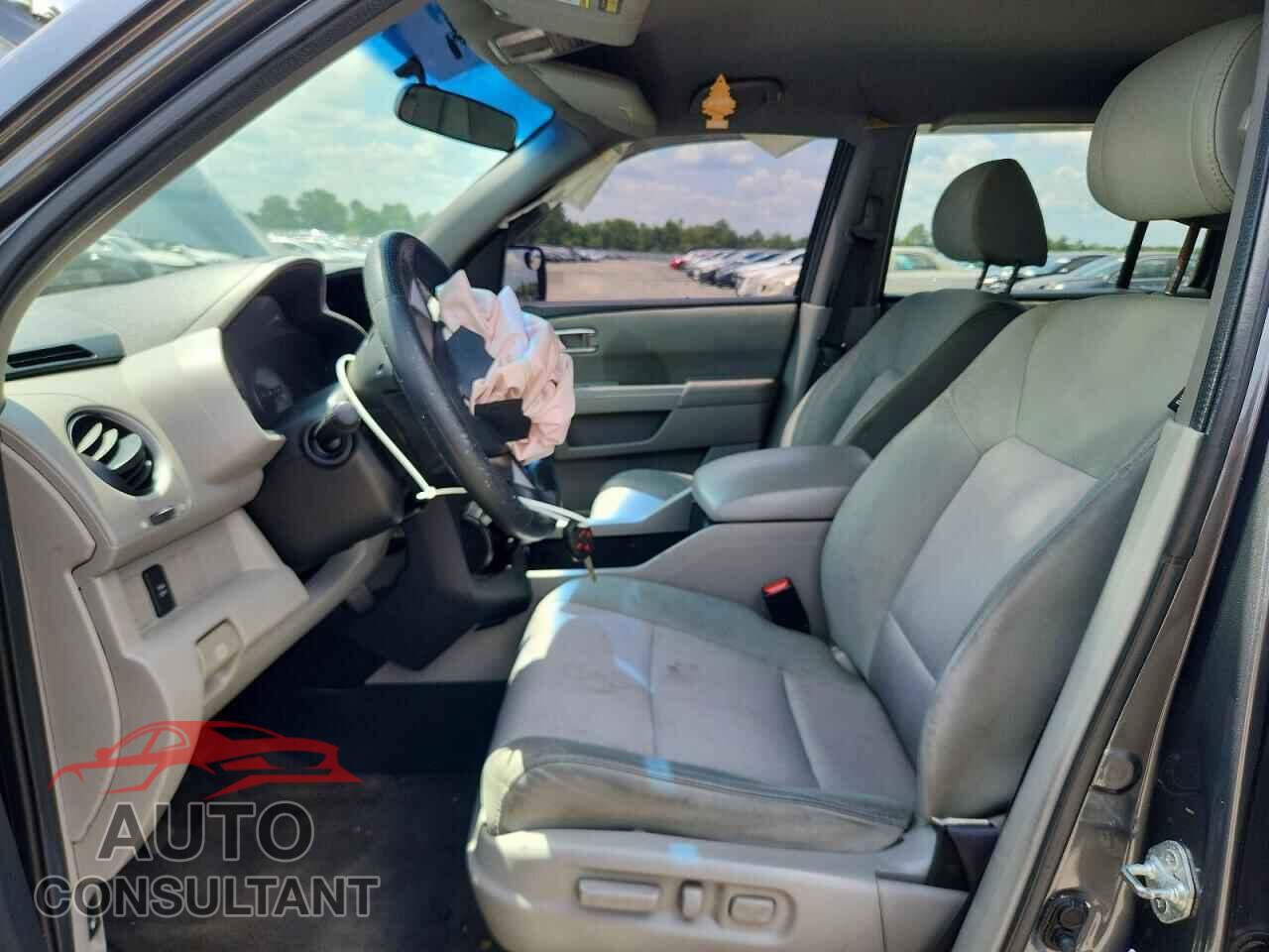 HONDA PILOT 2011 - 5FNYF4H4XBB098720