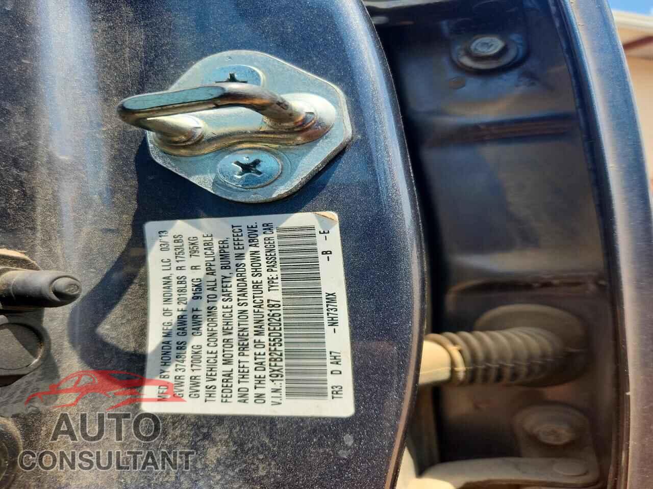 HONDA CIVIC 2013 - 19XFB2F55DE026187