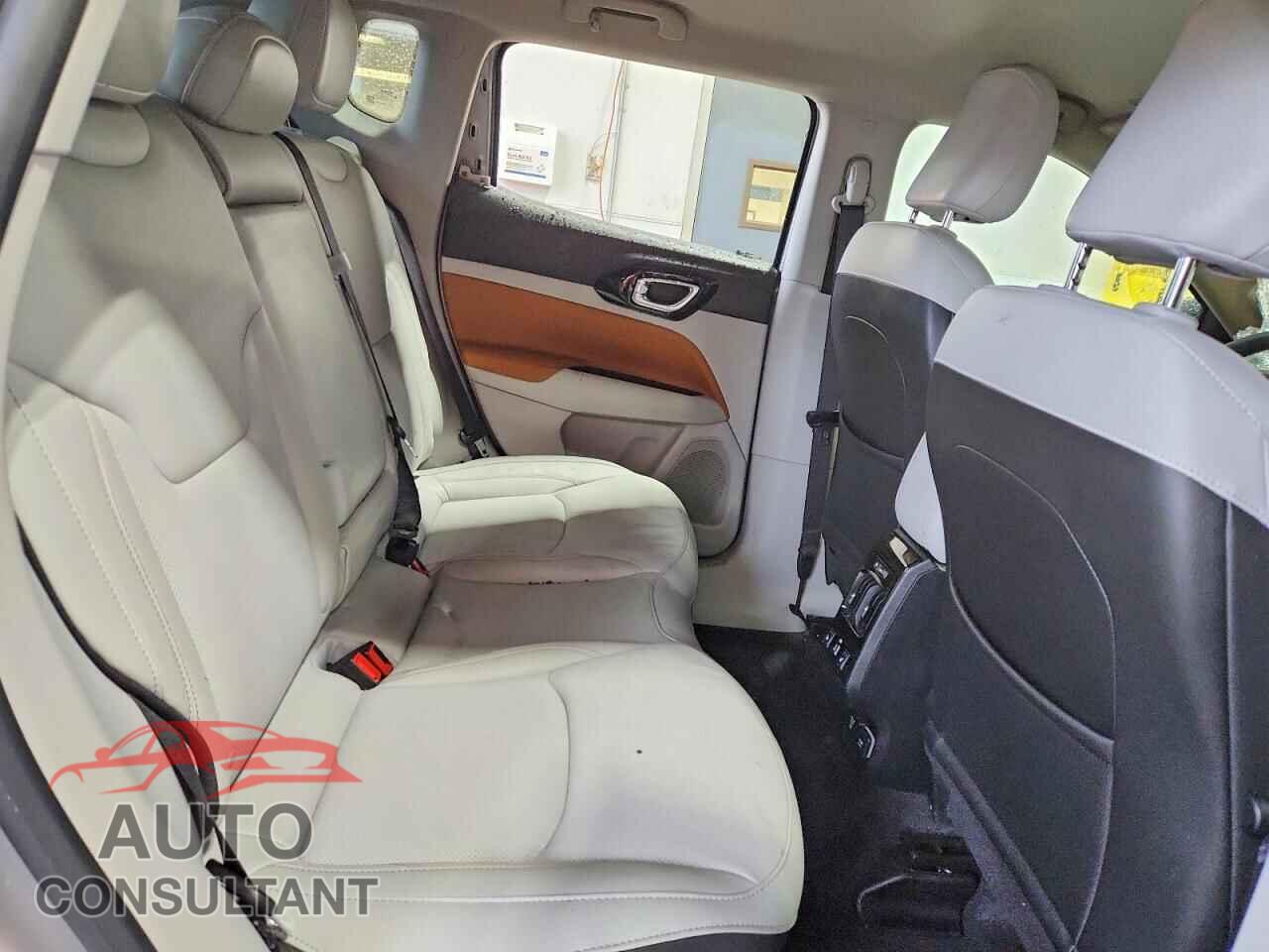 JEEP COMPASS 2022 - 3C4NJDCB5NT237603