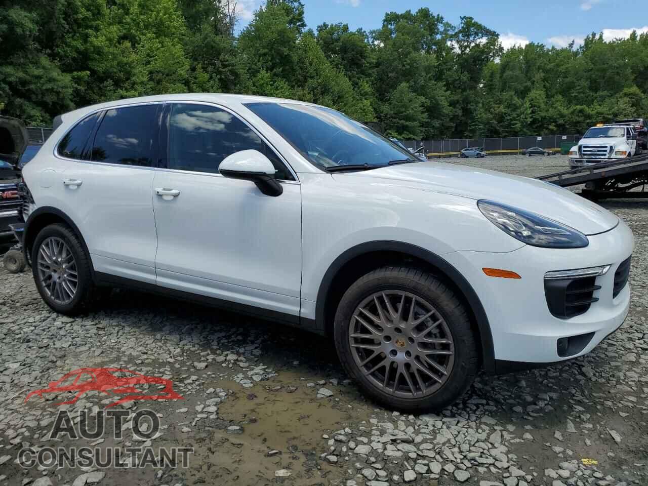 PORSCHE CAYENNE 2016 - WP1AA2A24GLA06582