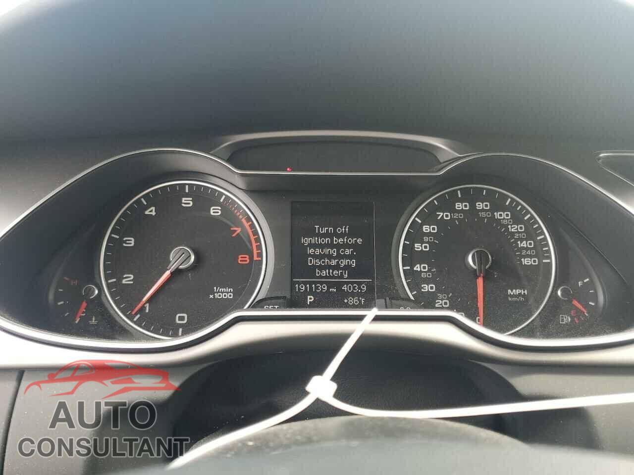 AUDI A4 2013 - WAUBFAFL0DN031835