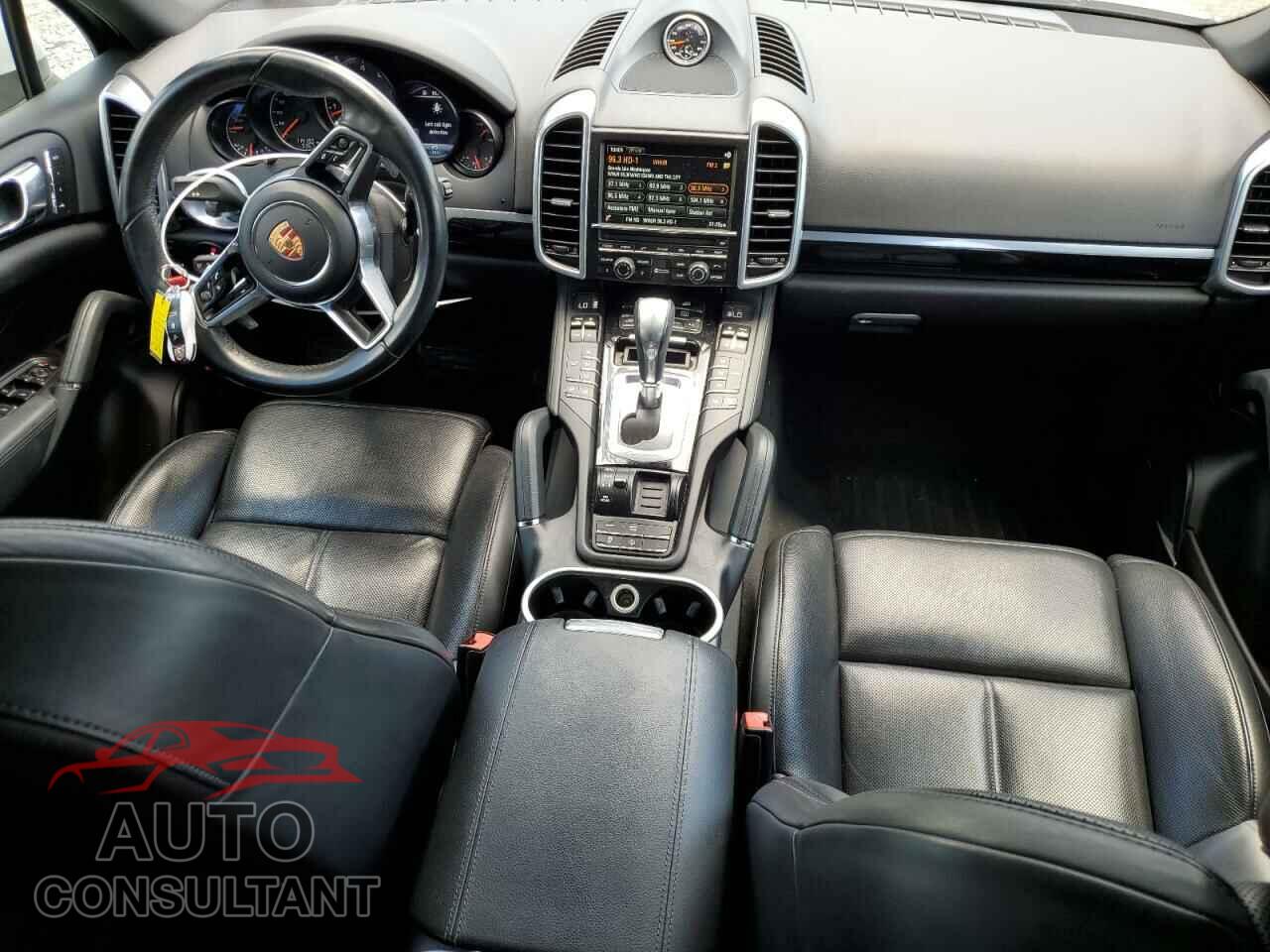 PORSCHE CAYENNE 2016 - WP1AA2A24GLA06582