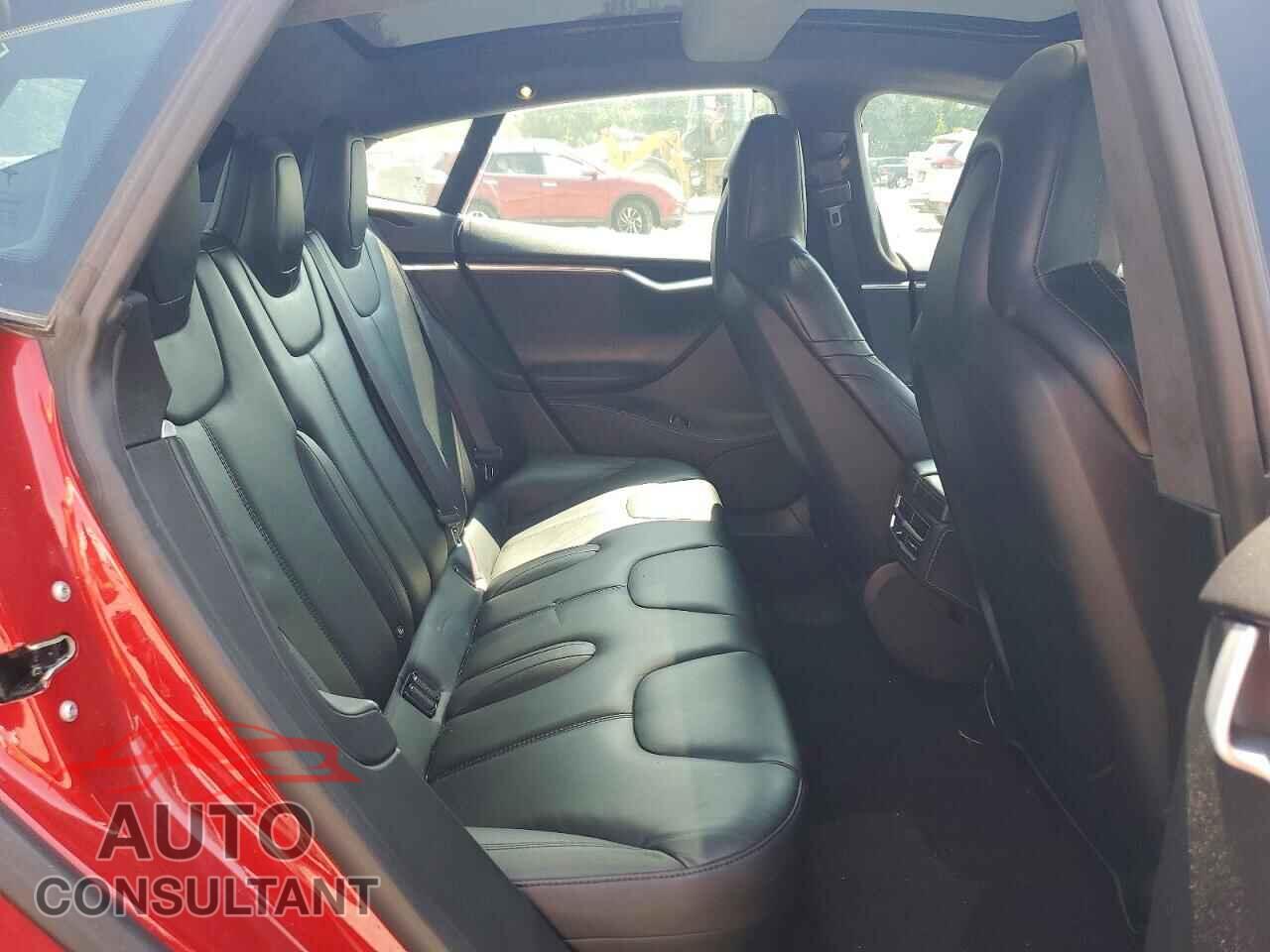 TESLA MODEL S 2015 - 5YJSA1H22FF089906
