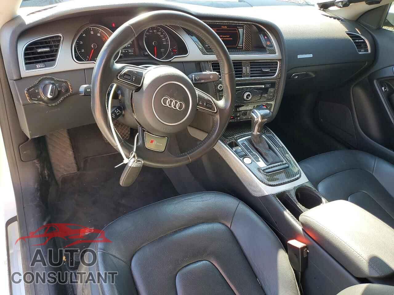 AUDI A5 2014 - WAULFAFRXEA010413