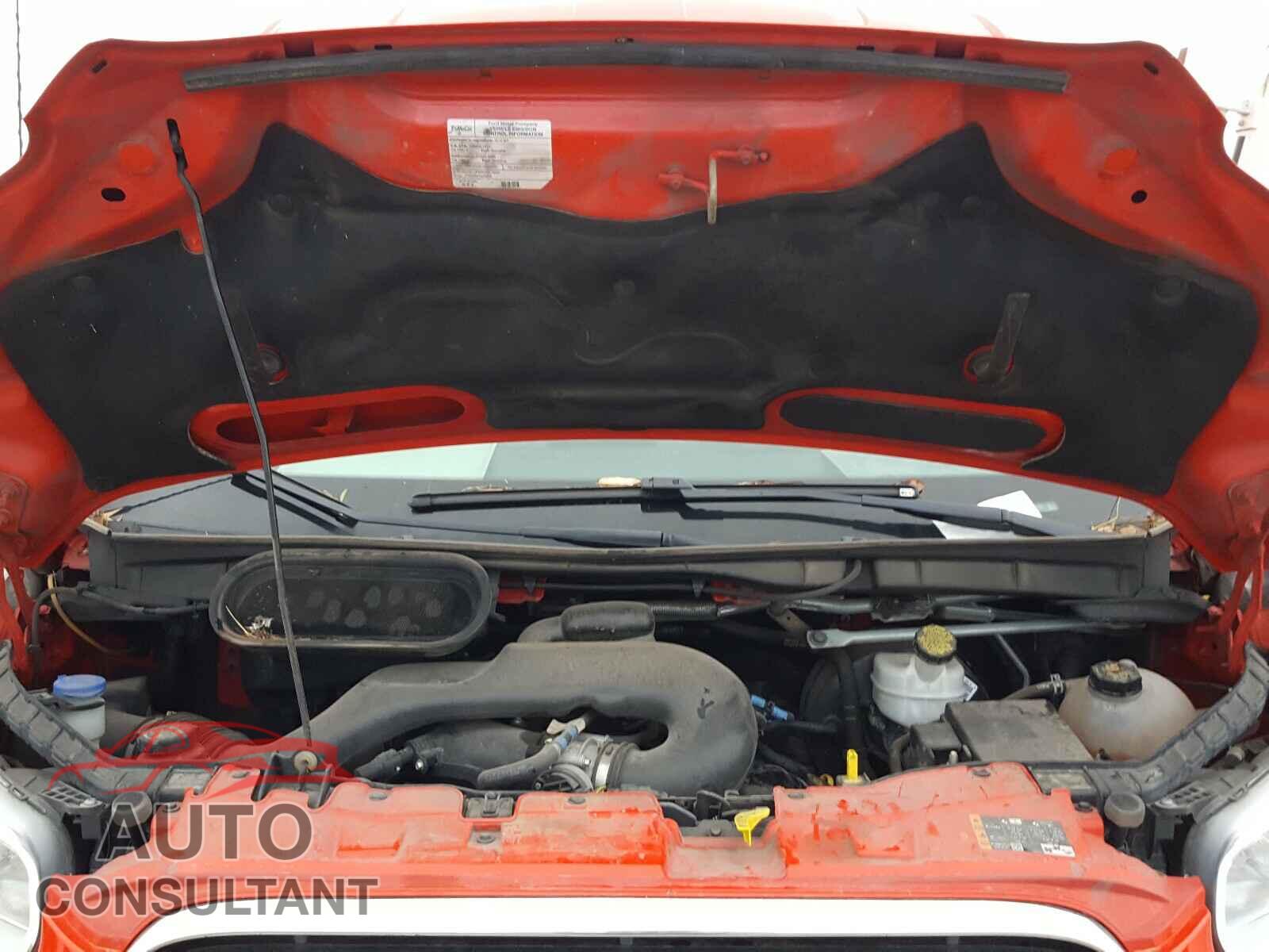 FORD TRANSIT CO 2018 - 1FTYR2CM5JKB15962