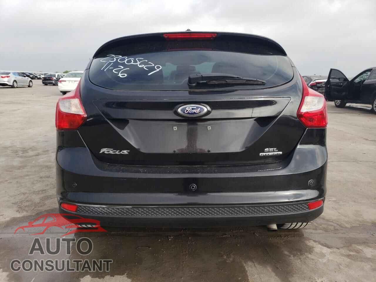 FORD FOCUS 2012 - 1FAHP3M20CL449408