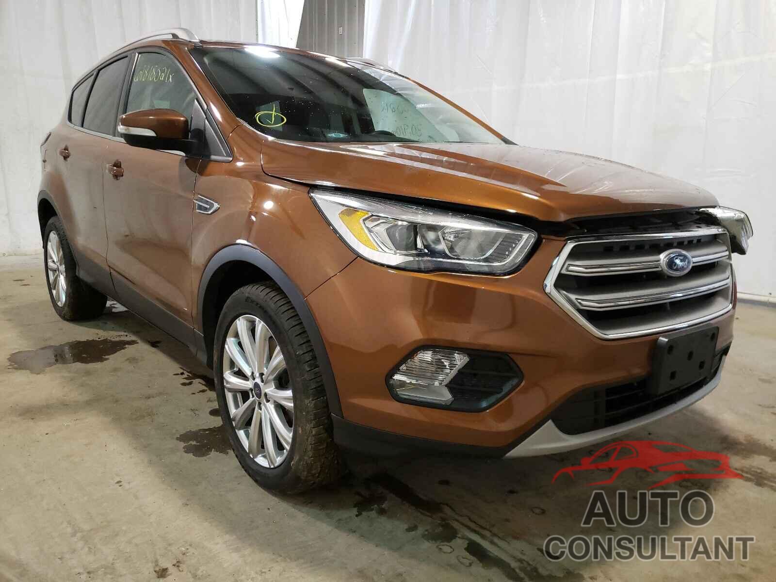 FORD ESCAPE 2017 - 1FMCU9JD5HUA44454
