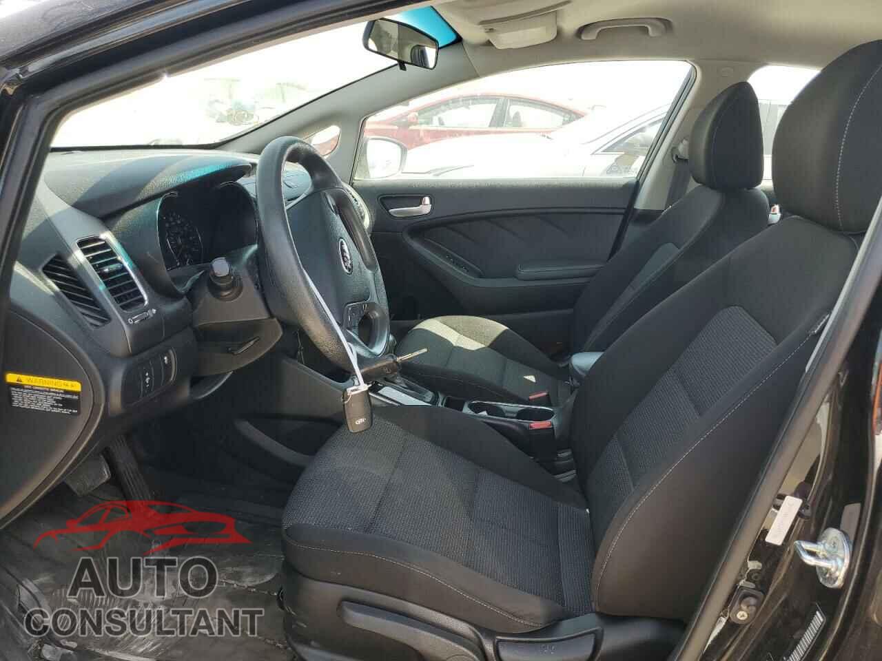 KIA FORTE 2017 - 3KPFK4A76HE140256