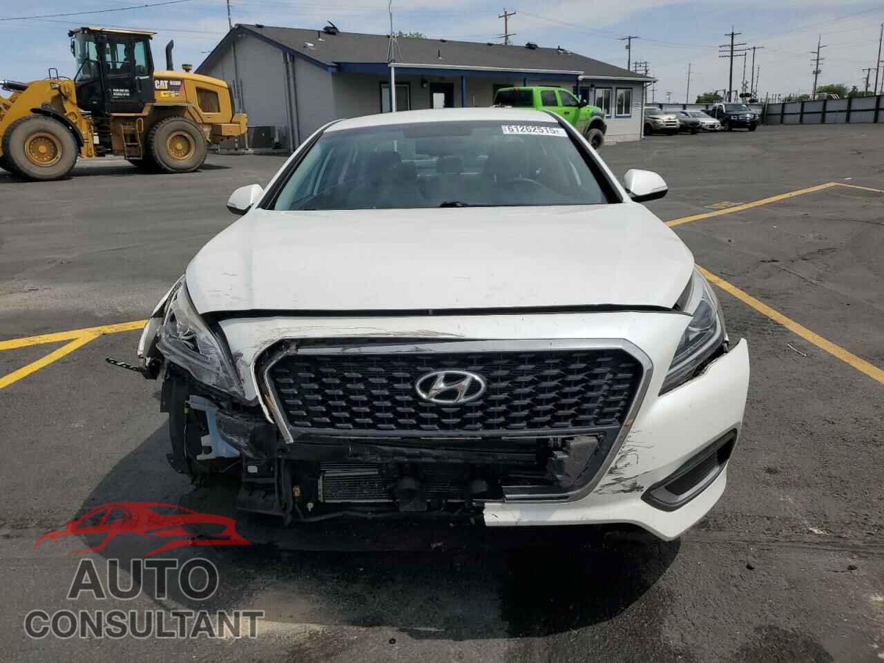 HYUNDAI SONATA 2017 - KMHE24L13HA044071