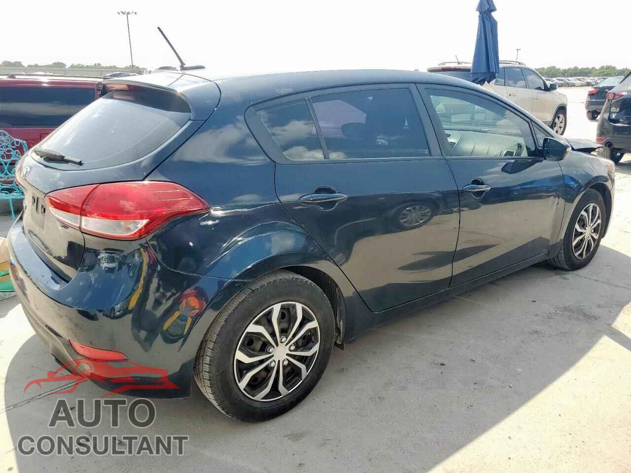 KIA FORTE 2017 - KNAFK5A87H5681937