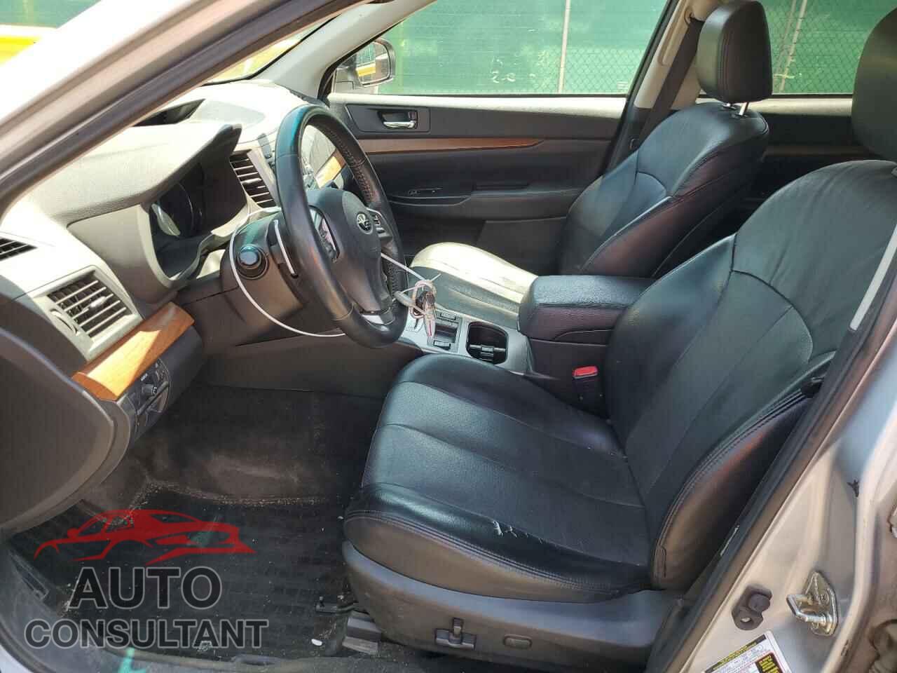 SUBARU OUTBACK 2014 - 4S4BRBLC4E3298523