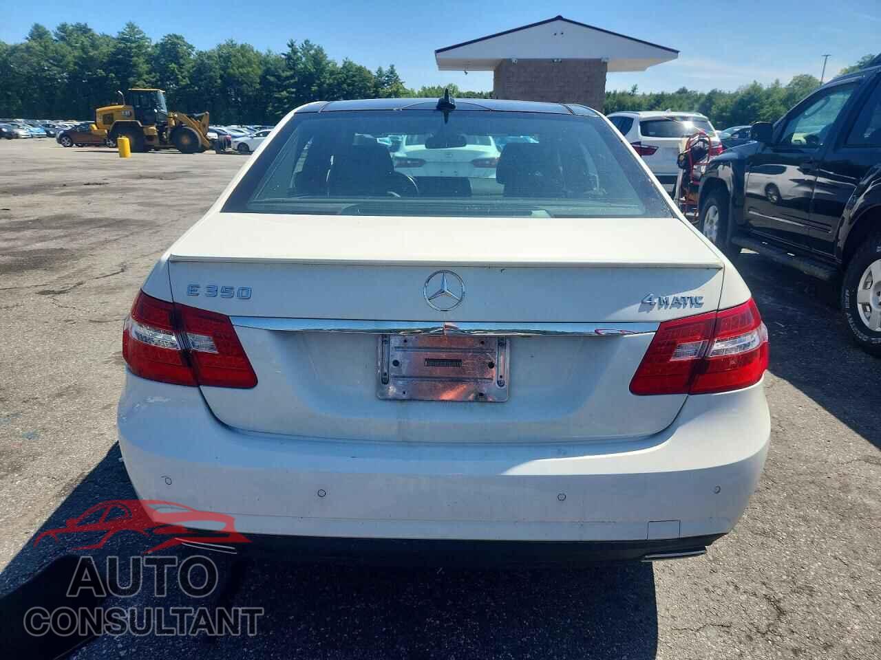 MERCEDES-BENZ E-CLASS 2011 - WDDHF8HB5BA395589