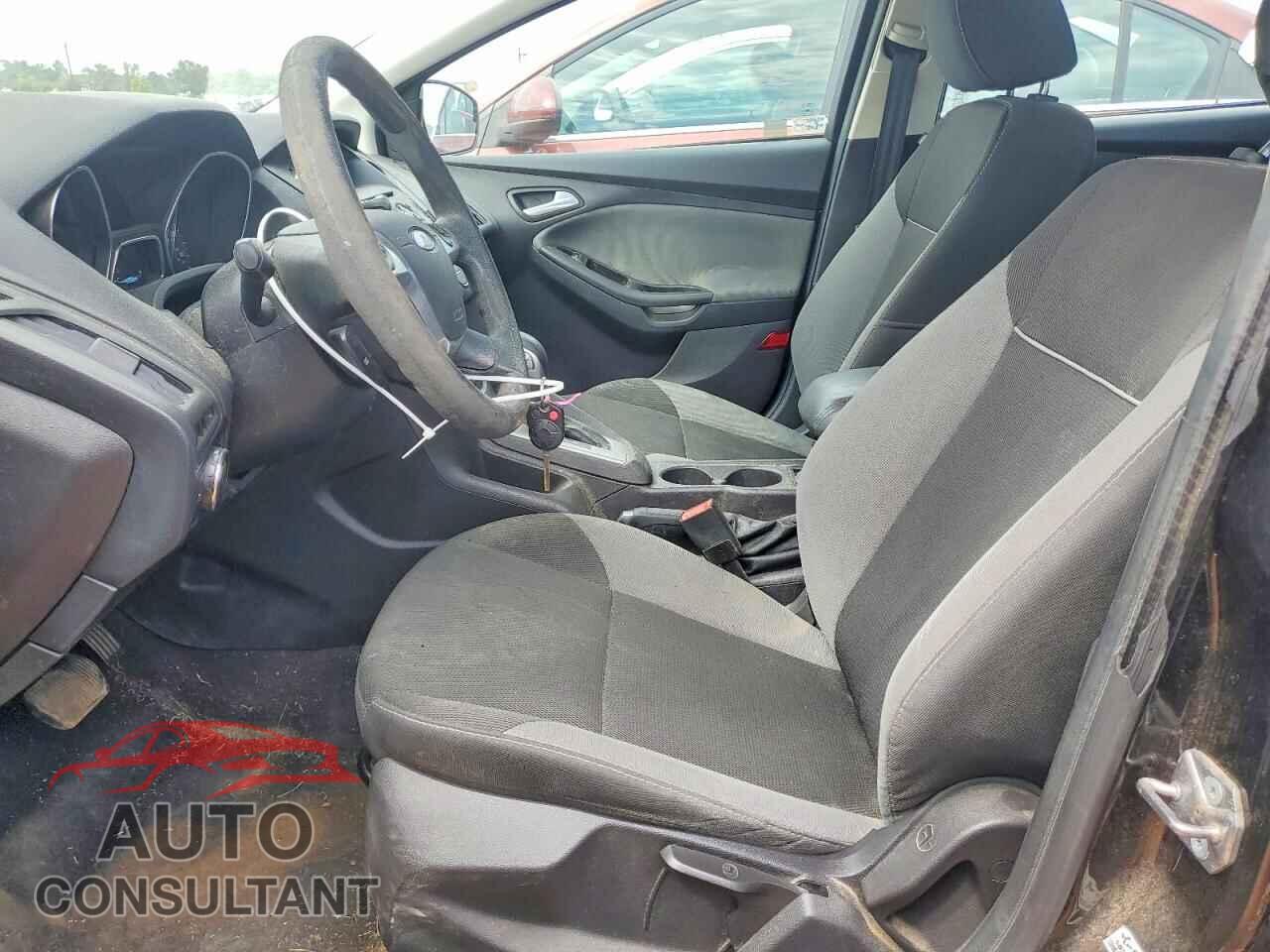FORD FOCUS 2014 - 1FADP3F2XEL443033