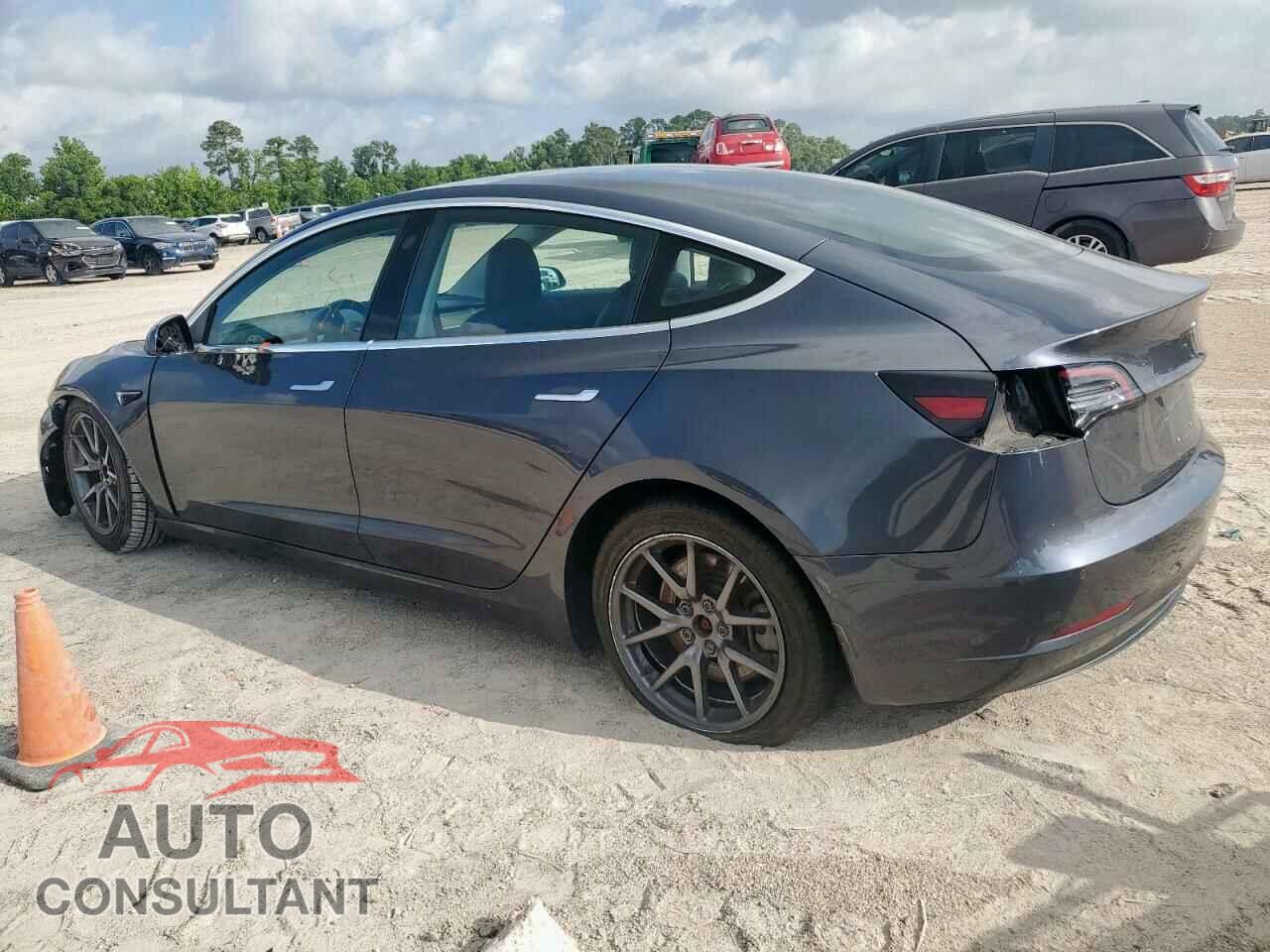 TESLA MODEL 3 2018 - 5YJ3E1EB6JF119253