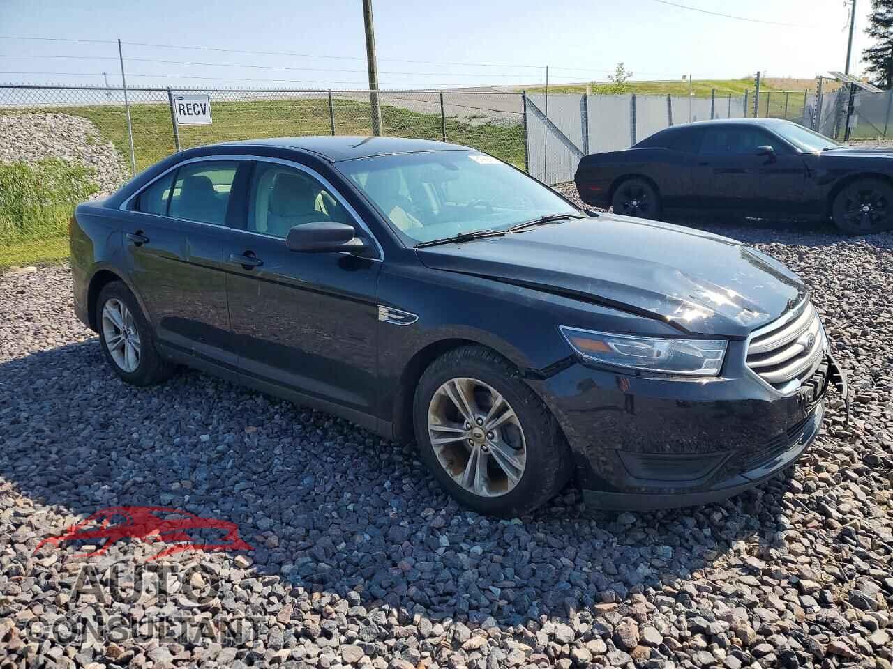 FORD TAURUS 2017 - 1FAHP2D82HG143003