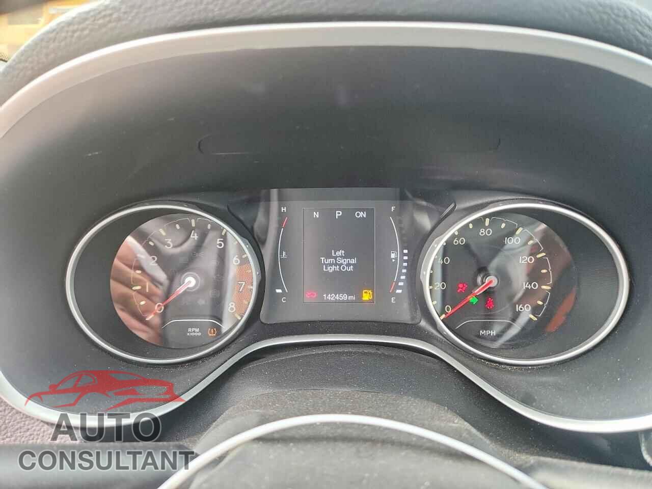 JEEP COMPASS 2018 - 3C4NJCBBXJT330820