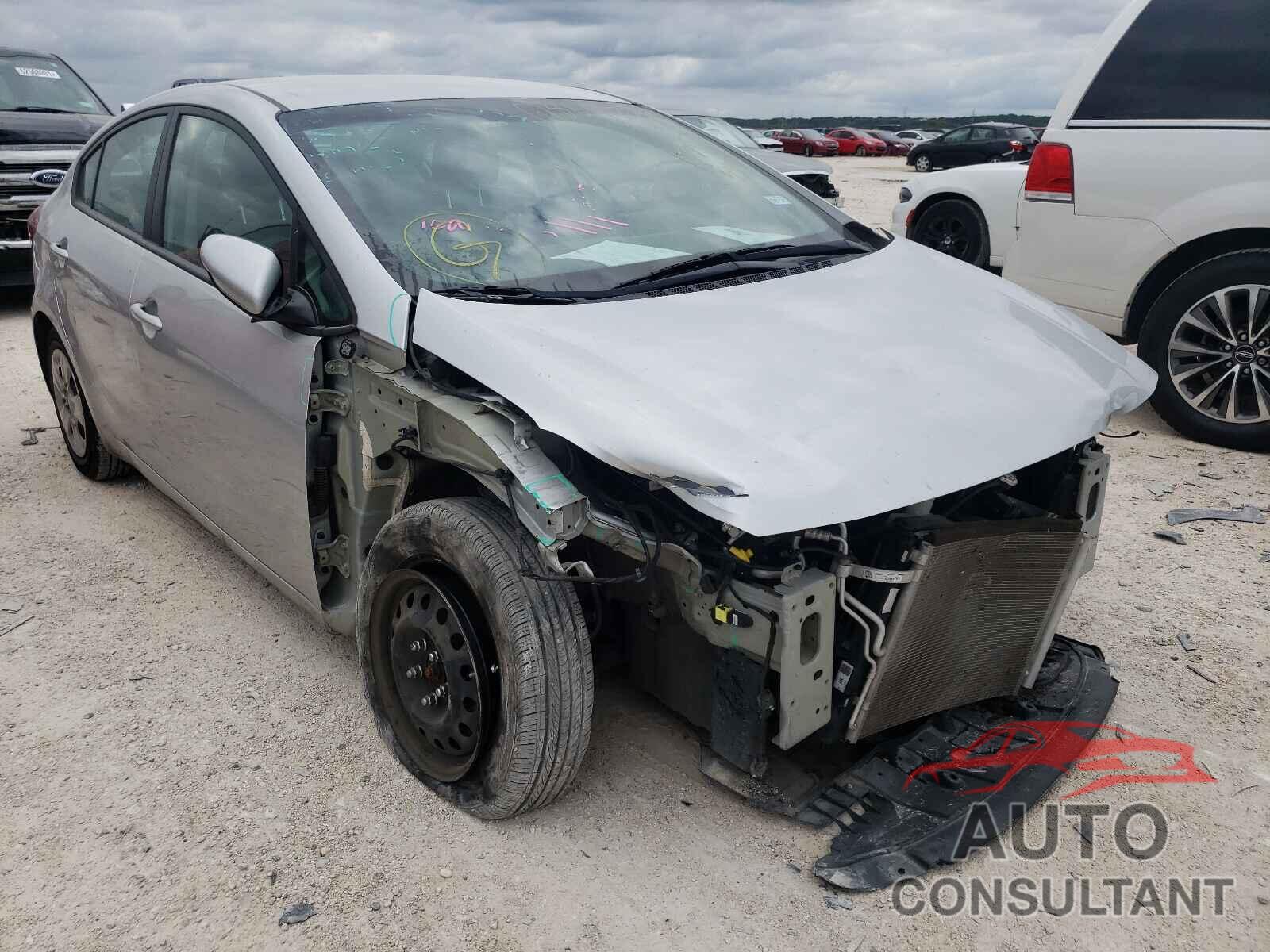 KIA FORTE 2018 - 3KPFL4A7XJE177345