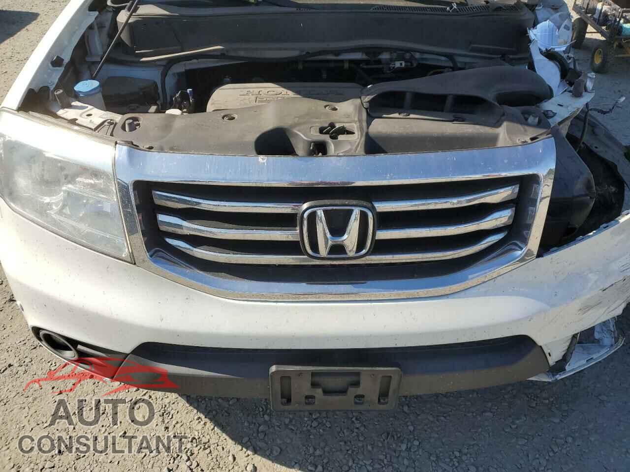 HONDA PILOT 2015 - 5FNYF4H93FB041342