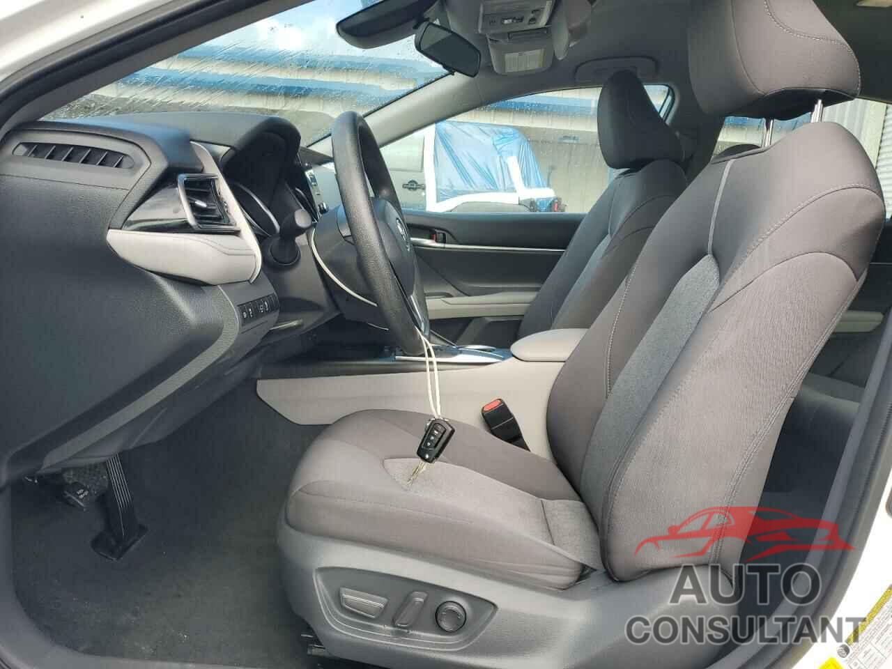 TOYOTA CAMRY 2021 - 4T1C11AK8MU597912