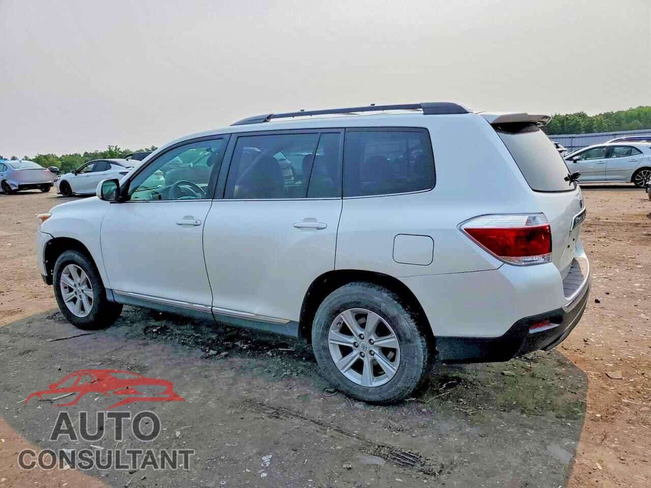 TOYOTA HIGHLANDER 2012 - 5TDBK3EH4CS165733