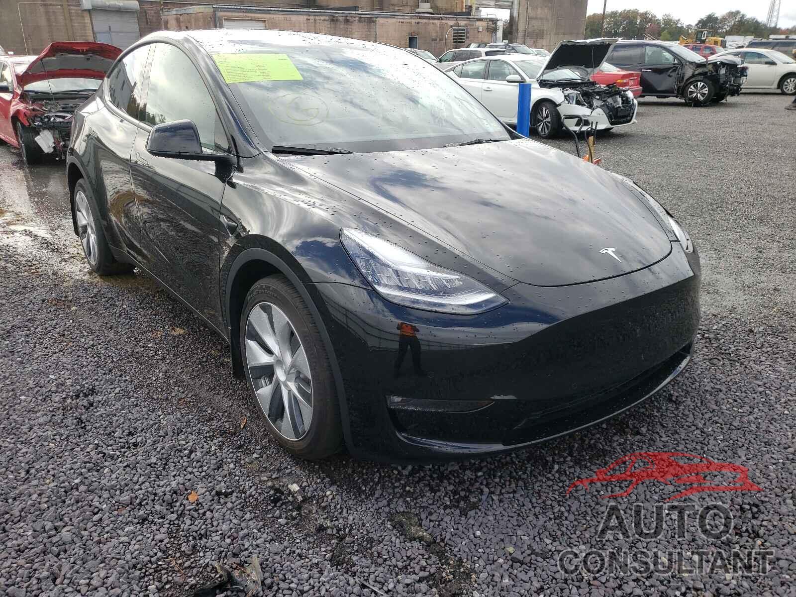 TESLA MODEL Y 2021 - 5YJYGDEE6MF207736