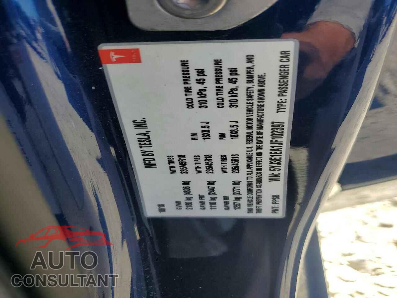 TESLA MODEL 3 2018 - 5YJ3E1EA1JF102397