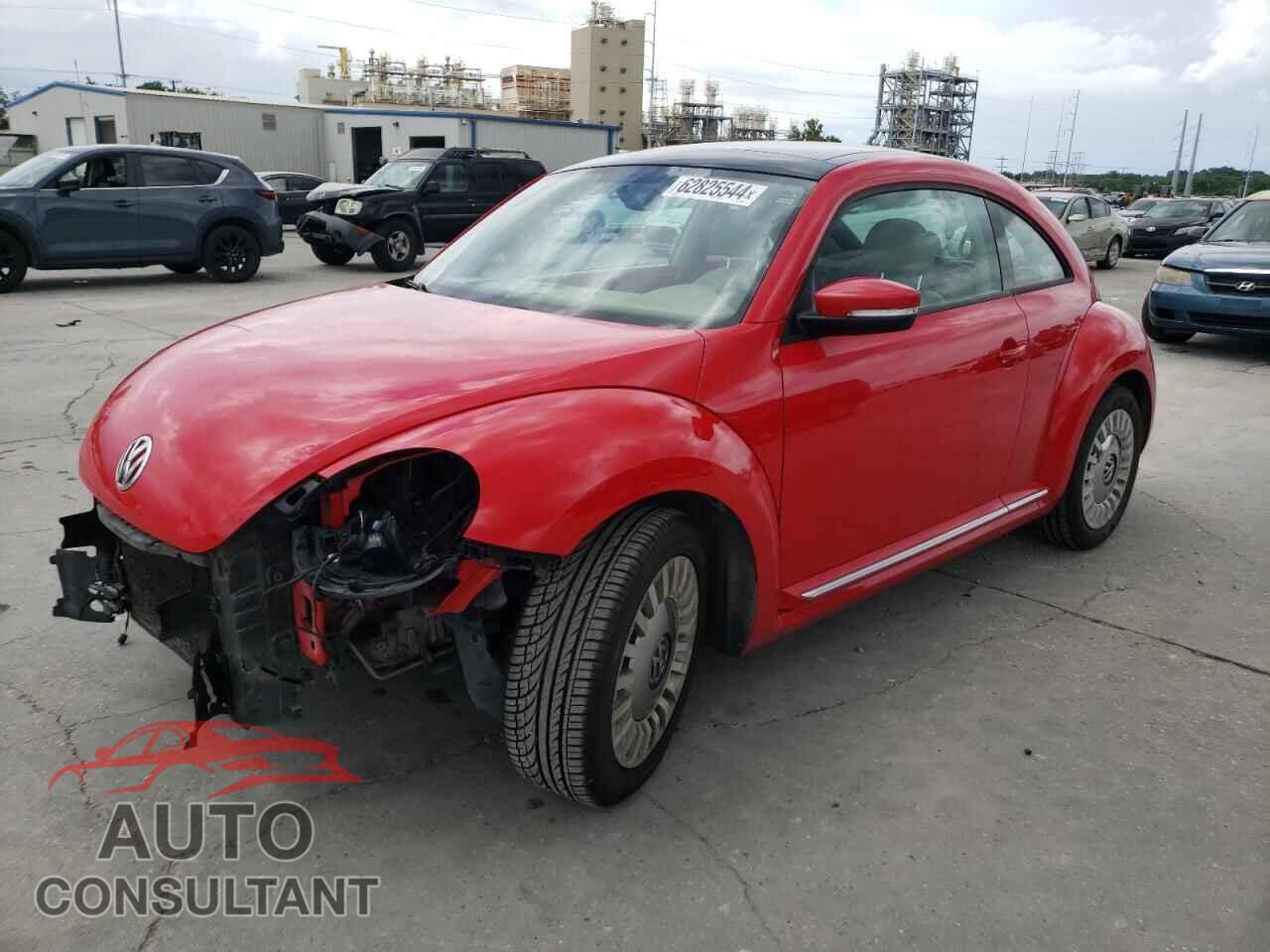 VOLKSWAGEN BEETLE 2014 - 3VWJX7AT4EM629604