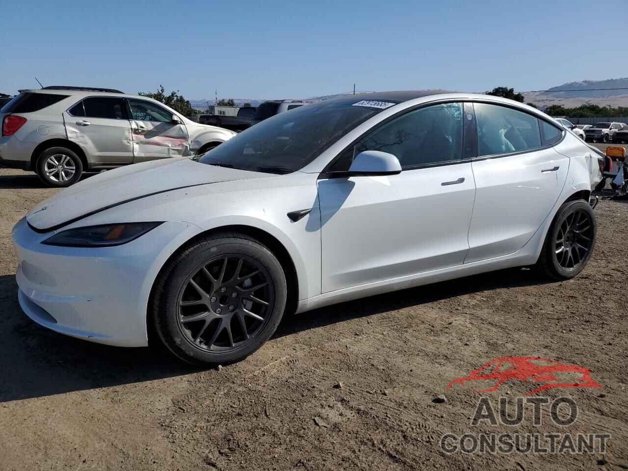 TESLA MODEL 3 2024 - 5YJ3E1EA0RF782305