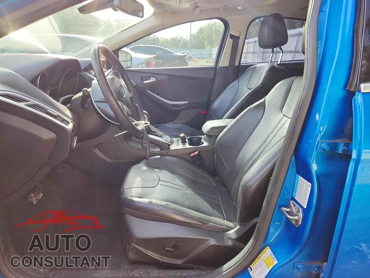 FORD FOCUS 2012 - 1FAHP3N24CL273431