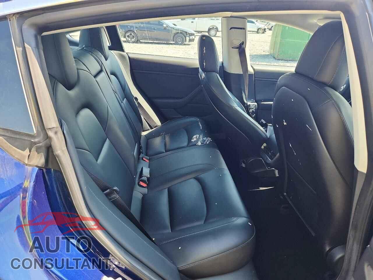 TESLA MODEL 3 2018 - 5YJ3E1EB1JF064694